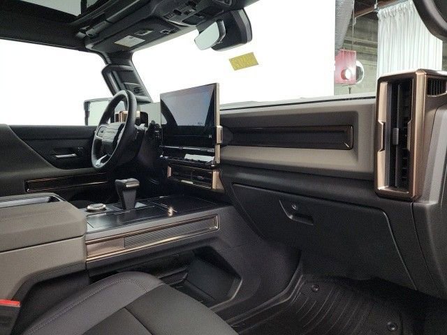 New 2025 GMC Hummer EV 3X image 32