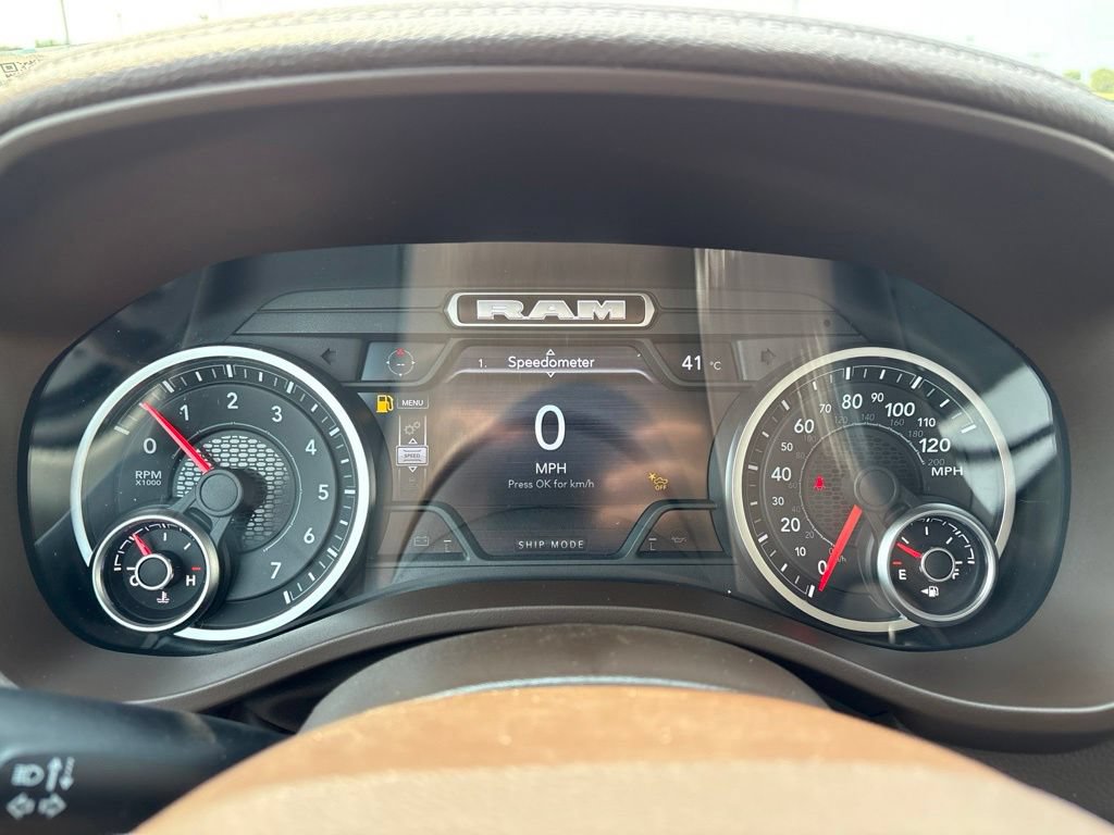 New 2027 RAM 1500 Laramie w/ Laramie Preferred Package AWD/4WD image 26