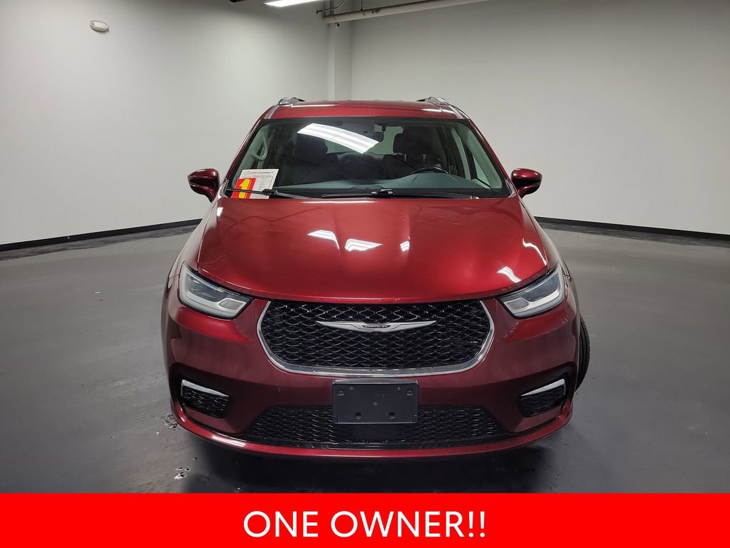 Used 2021 Chrysler Pacifica Touring-L AWD/4WD image 3