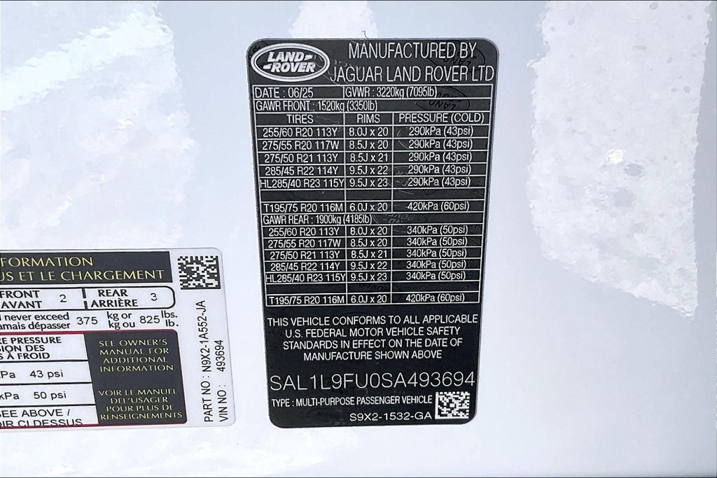 Used 2025 Land Rover Range Rover Sport Dynamic SE AWD/4WD image 18