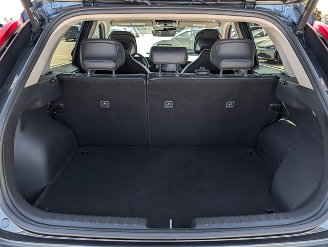 Used 2023 Kia Niro SX Touring FWD image 10
