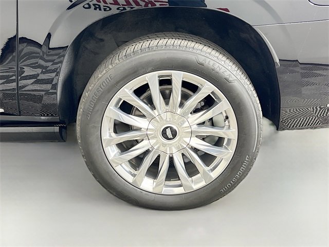 Used 2023 Cadillac Escalade ESV Premium Luxury w/ Performance Package image 40