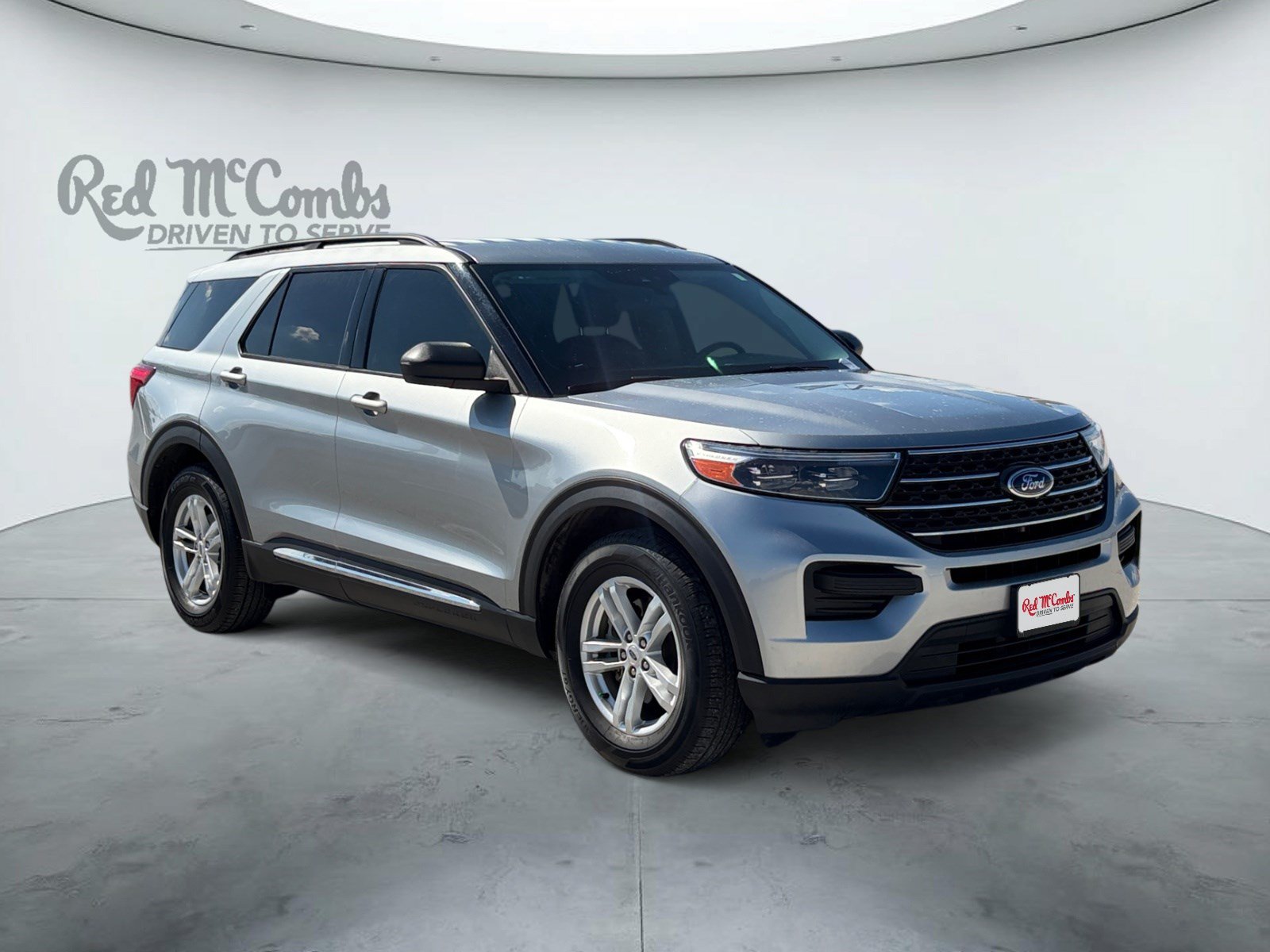 Used 2023 Ford Explorer XLT RWD image 3