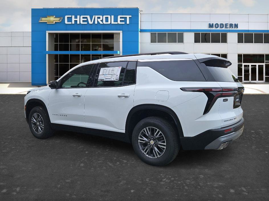 New 2027 Chevrolet Traverse LT AWD/4WD image 3