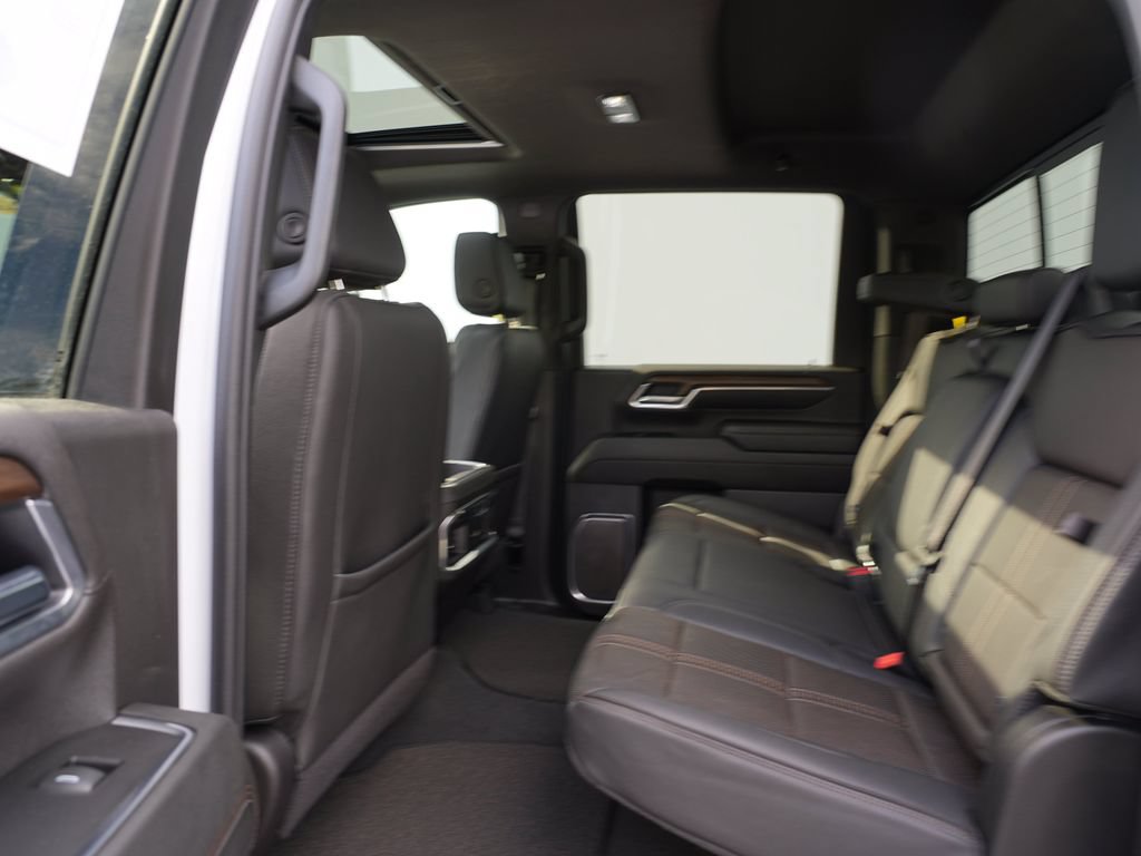 Certified 2025 Chevrolet Silverado 3500 High Country w/ High Country Premium Package AWD/4WD image 18