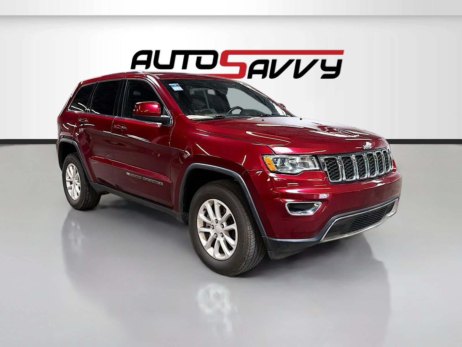 Used 2022 Jeep Grand Cherokee Laredo X AWD/4WD image 1