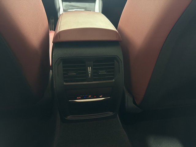 Used 2024 BMW 440i xDrive Coupe w/ Premium Package image 22