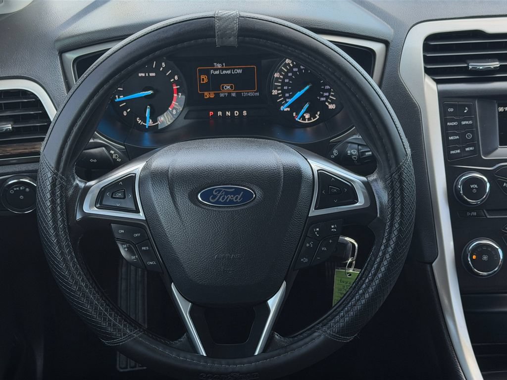 Used 2015 Ford Fusion SE w/ Equipment Group 202A FWD image 19