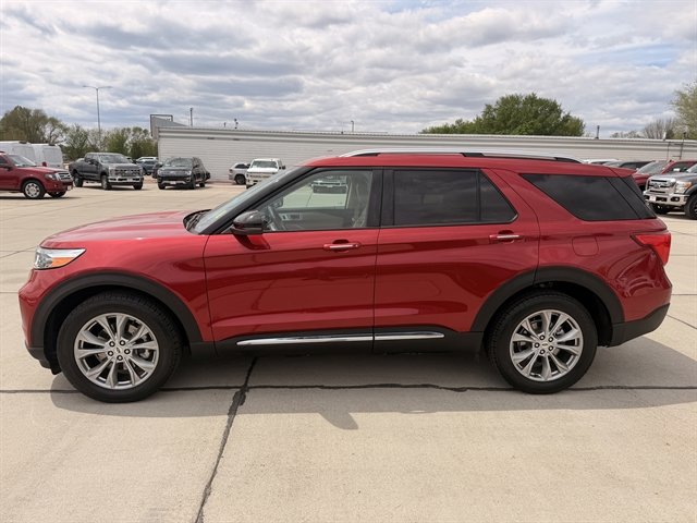 Used 2023 Ford Explorer Limited w/ Limited Technology Package AWD/4WD image 12