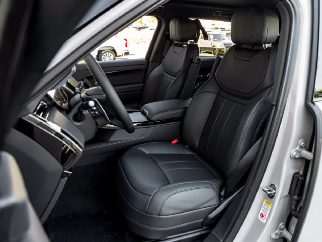 New 2027 Land Rover Range Rover Sport Dynamic SE AWD/4WD image 13