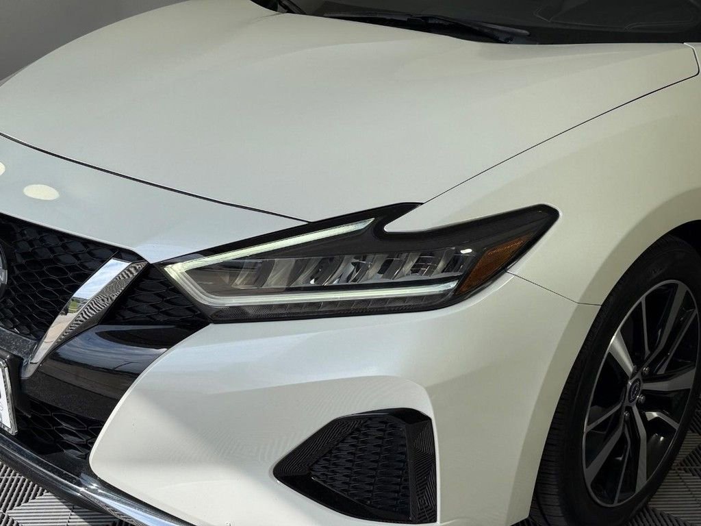 Used 2023 Nissan Maxima SV w/ Floor Mat Group FWD image 15