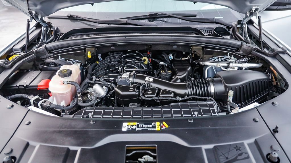 Certified 2024 Jeep Grand Cherokee Altitude image 27