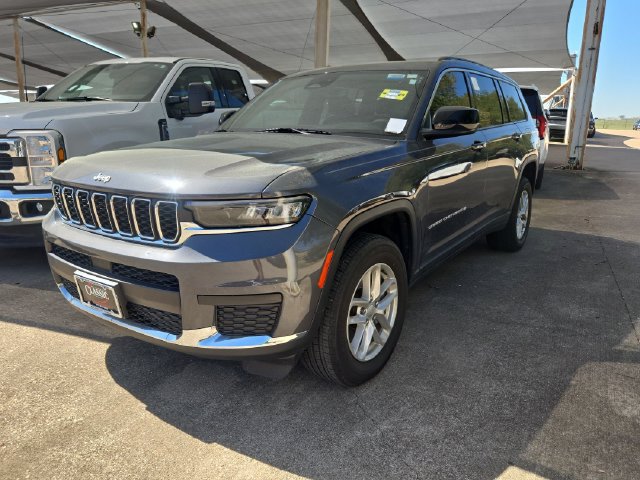 Used 2024 Jeep Grand Cherokee L Laredo RWD image 1