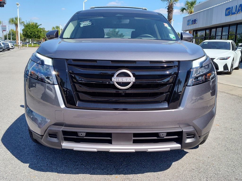 Used 2025 Nissan Pathfinder Platinum image 13