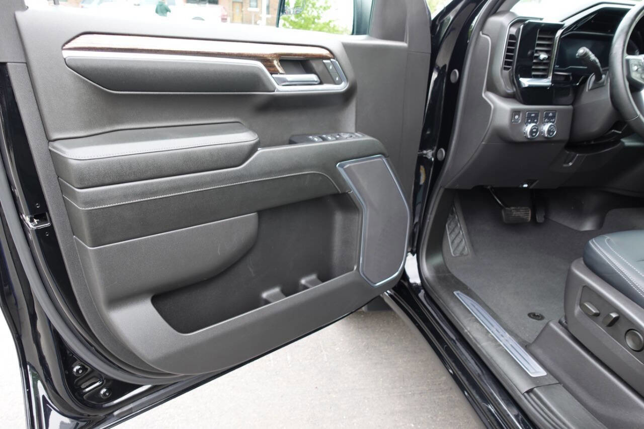 Used 2024 GMC Sierra 1500 Elevation AWD/4WD image 16