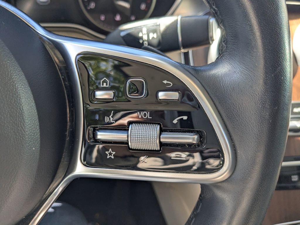 Certified 2022 Mercedes-Benz GLC 300 4MATIC image 11