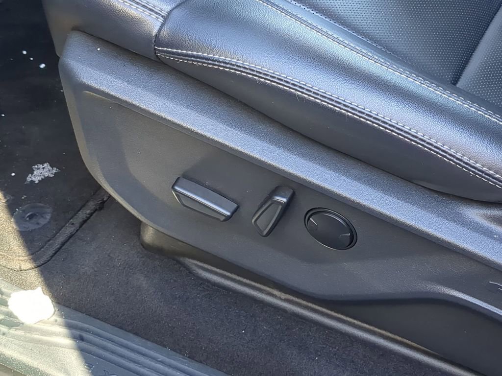 Used 2025 Ford Expedition Max Platinum image 14