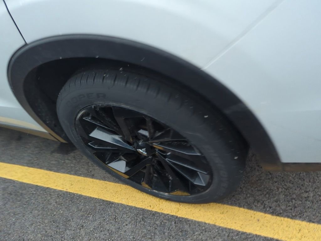 Used 2023 Mitsubishi Outlander SE image 5