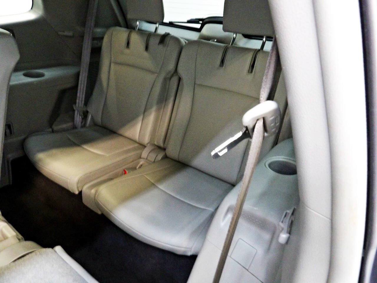 Used 2012 Toyota Highlander Limited w/ Tow Pkg AWD/4WD image 11