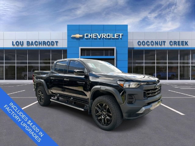 Used 2023 Chevrolet Colorado Trail Boss AWD/4WD image 2