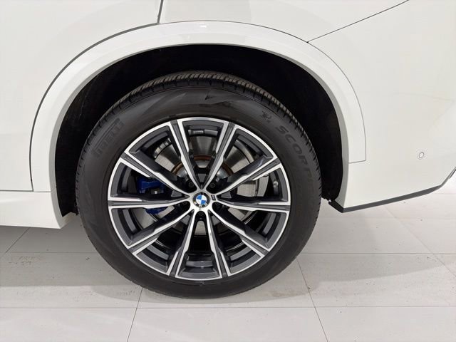 Certified 2024 BMW X5 M60i AWD/4WD image 47