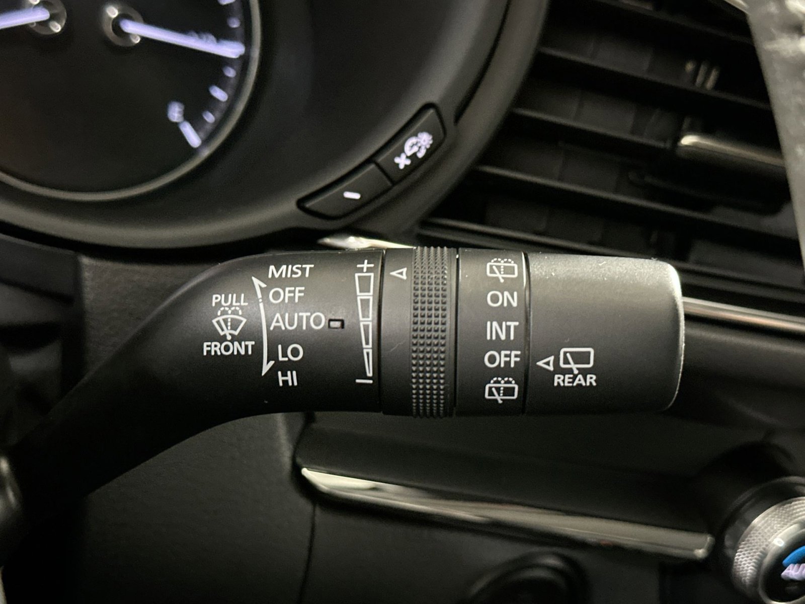 Used 2023 MAZDA CX-30 AWD 2.5 S w/ Preferred Package image 26