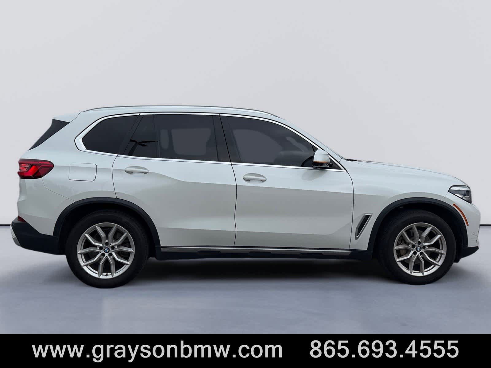 Used 2019 BMW X5 xDrive40i w/ Premium Package 2 AWD/4WD image 2