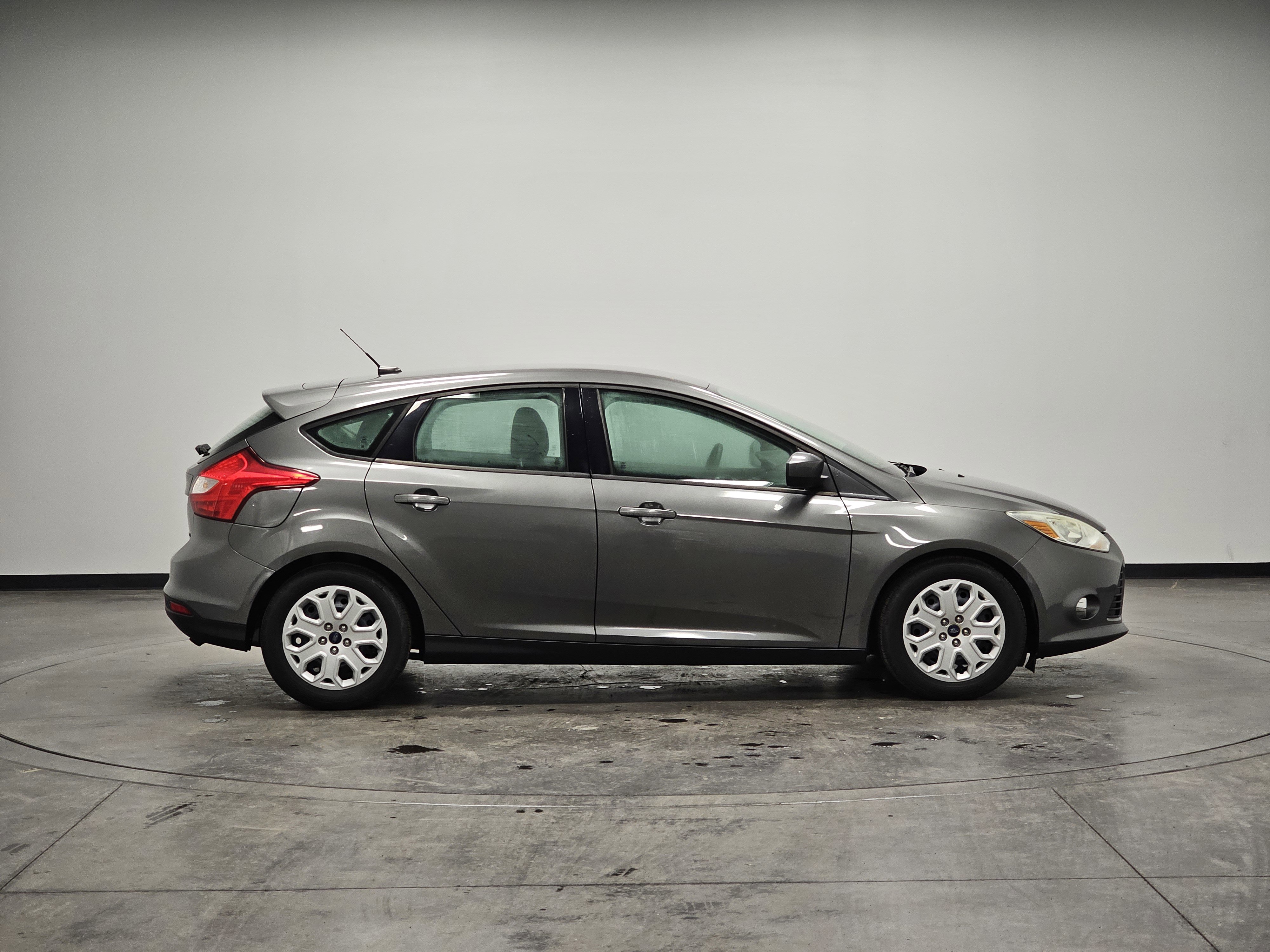 Used 2012 Ford Focus SE image 9