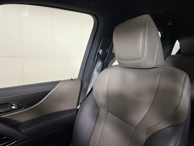 New 2025 Lexus LX 700h Overtrail image 17