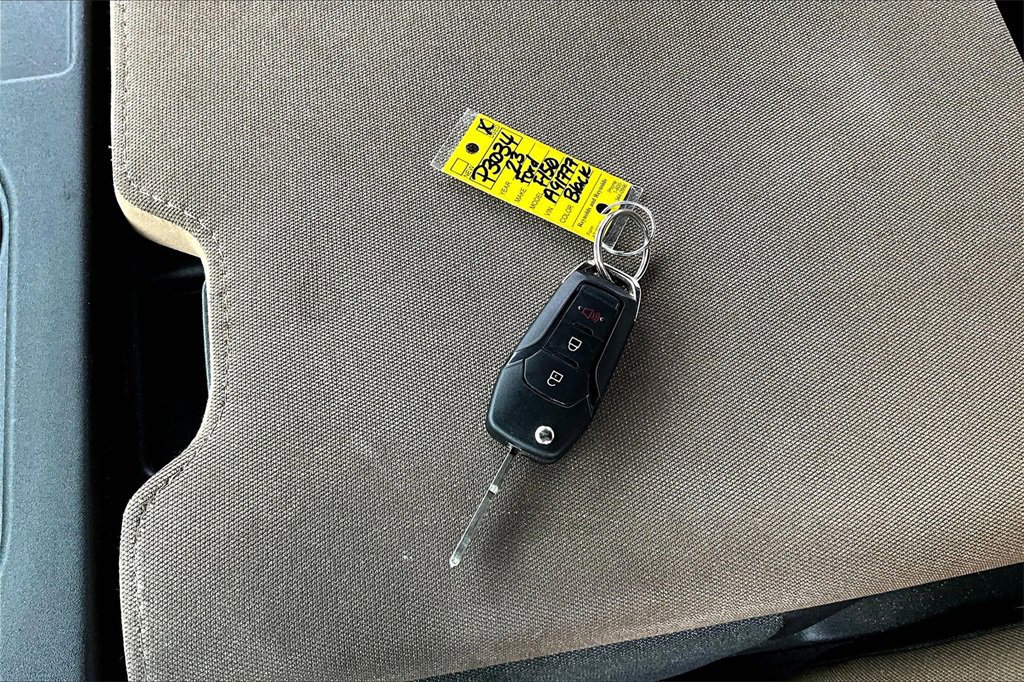 Used 2023 Ford F150 XLT image 36