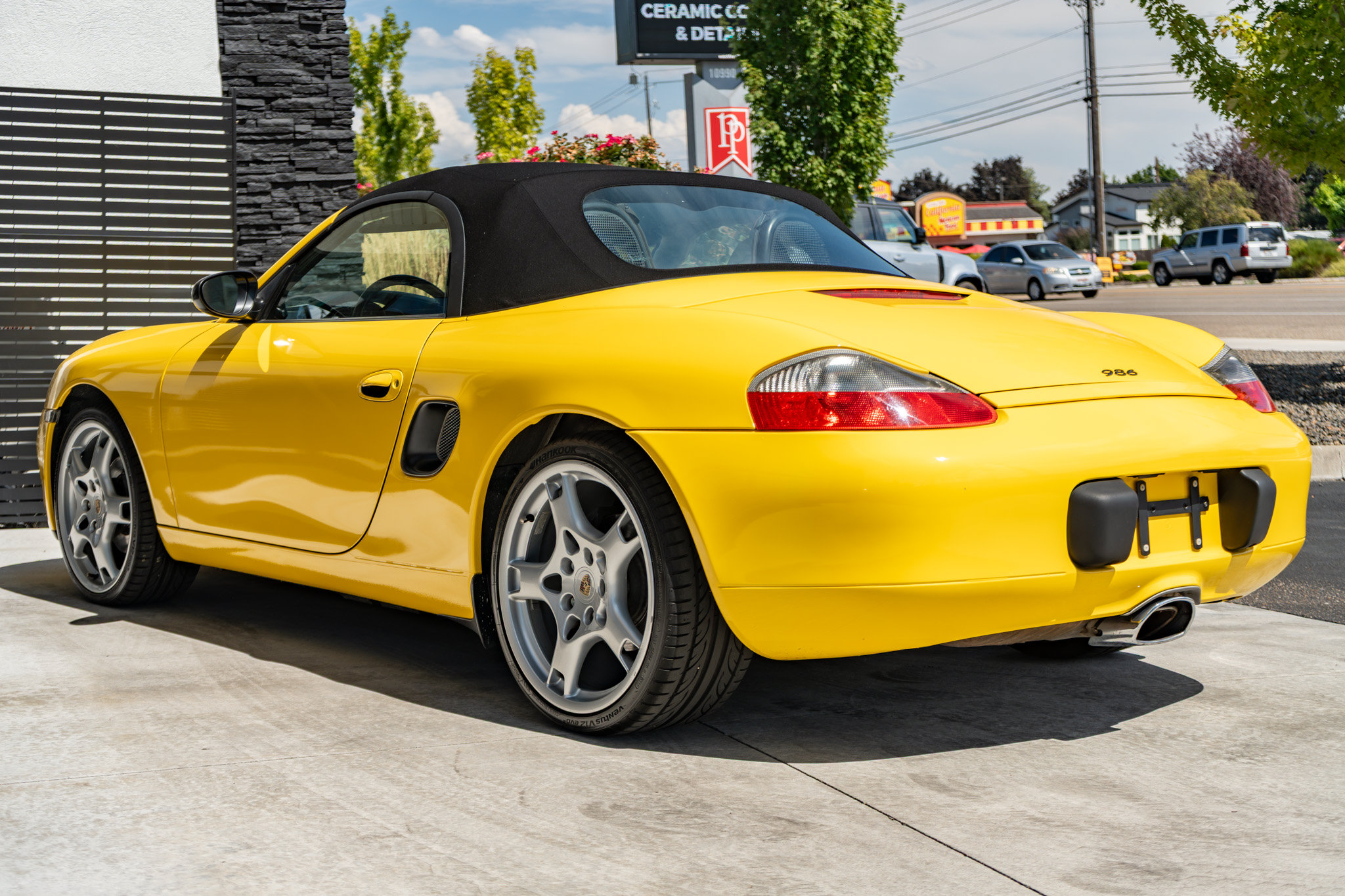 Used 1998 Porsche Boxster RWD image 12