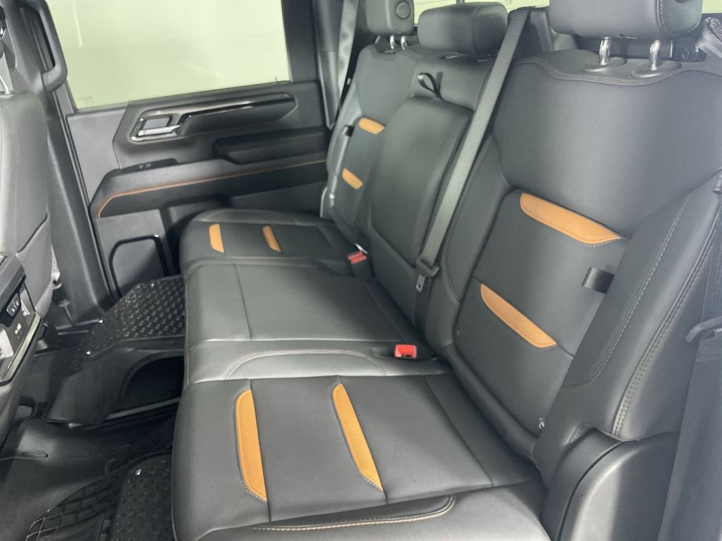 Used 2025 GMC Sierra 2500 AT4 w/ AT4 Premium Plus Package image 26