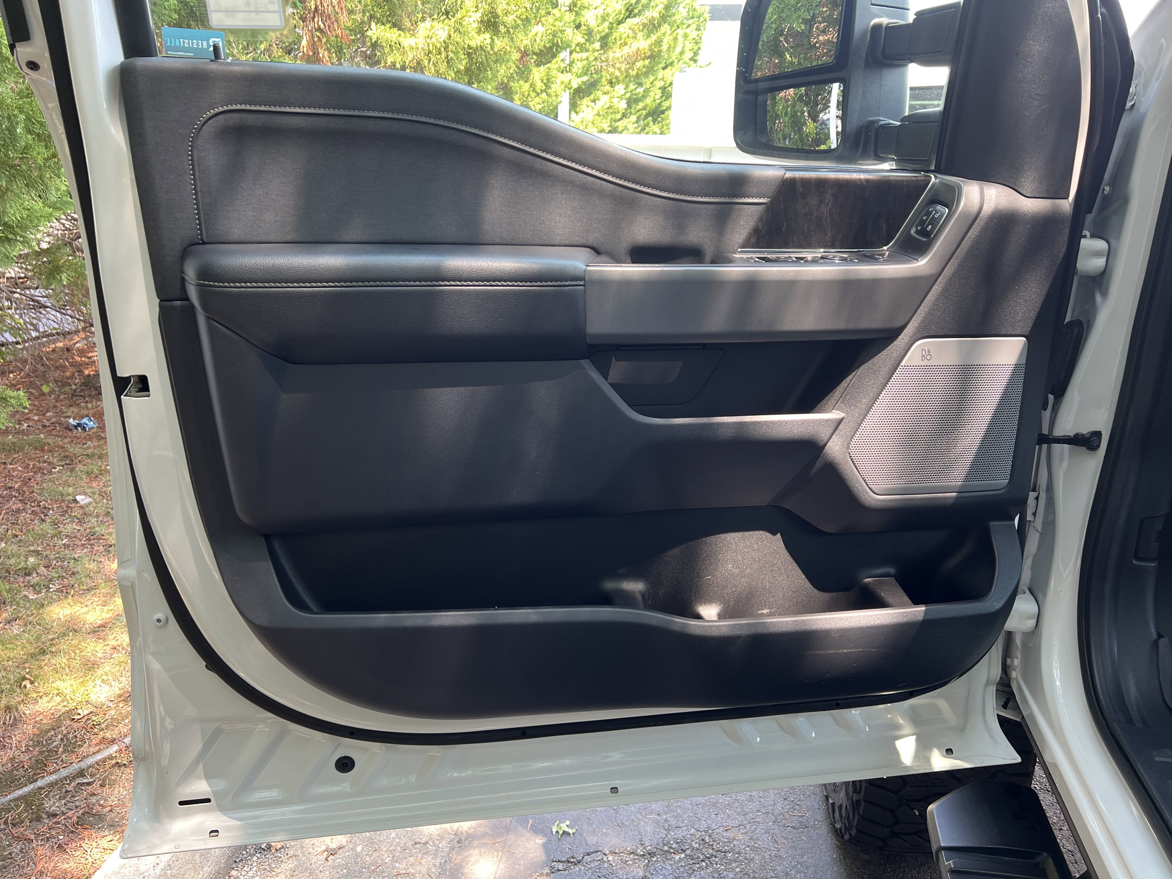 Used 2023 Ford F250 Lariat w/ Sport Appearance Package image 14