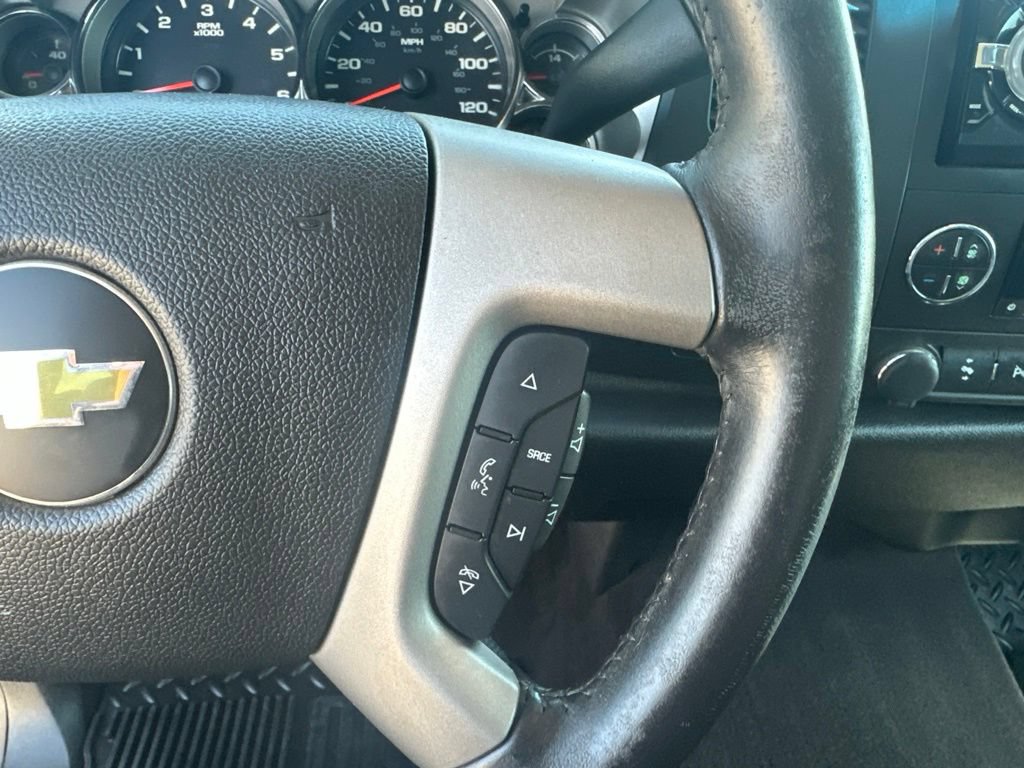 Used 2013 Chevrolet Silverado 1500 LT w/ All-Star Edition AWD/4WD image 9