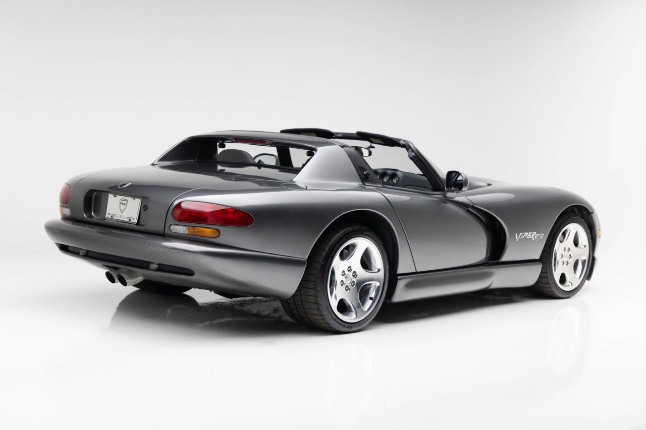 Used 2002 Dodge Viper RT/10 RWD image 15