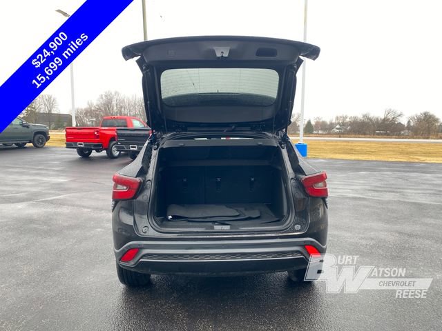 Used 2025 Chevrolet Trax RS image 15