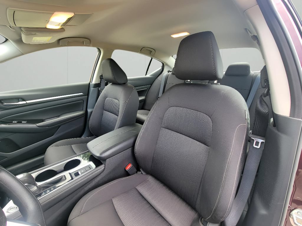 Used 2023 Nissan Altima 2.5 SV AWD/4WD image 10