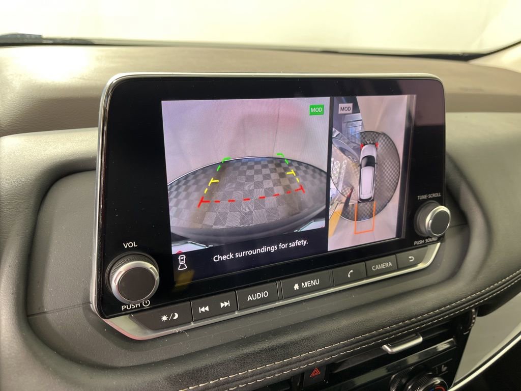 Used 2023 Nissan Rogue SL image 29