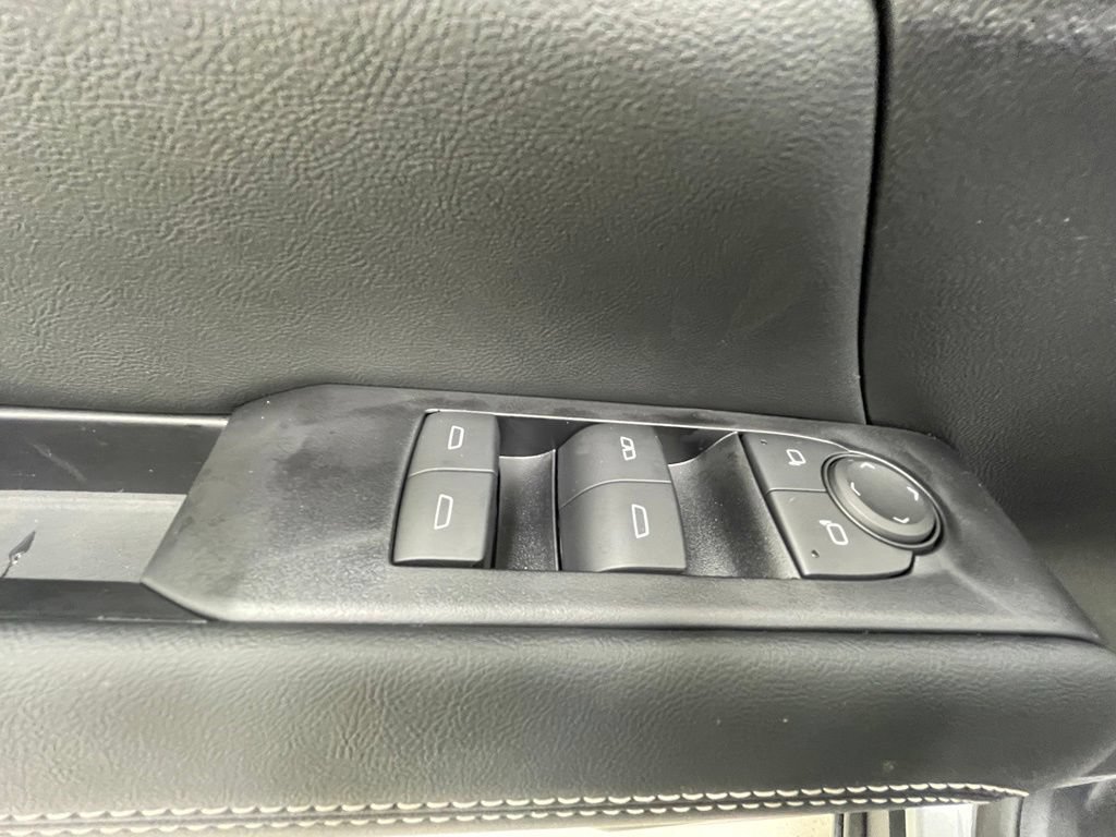 New 2027 GMC Terrain Elevation FWD image 13