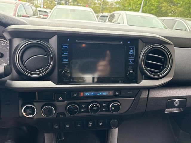 Used 2016 Toyota Tacoma TRD Sport AWD/4WD image 22