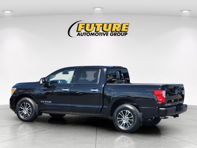 Used 2021 Nissan Titan SV w/ SV Convenience Package AWD/4WD image 7