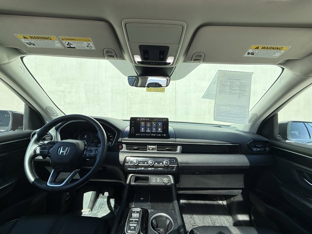 Used 2023 Honda Pilot Touring image 6