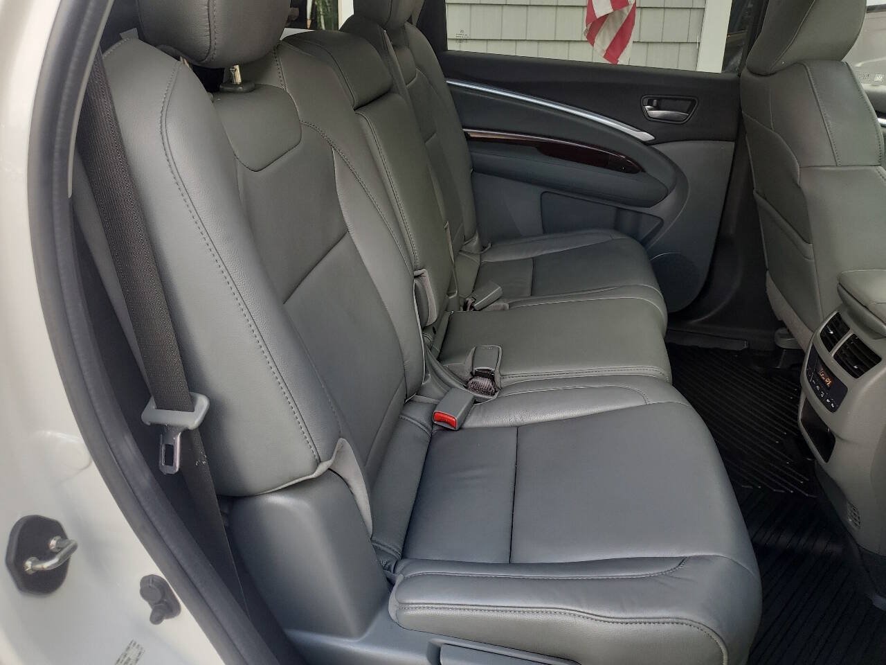 Used 2015 Acura MDX SH-AWD w/ Technology Package image 12