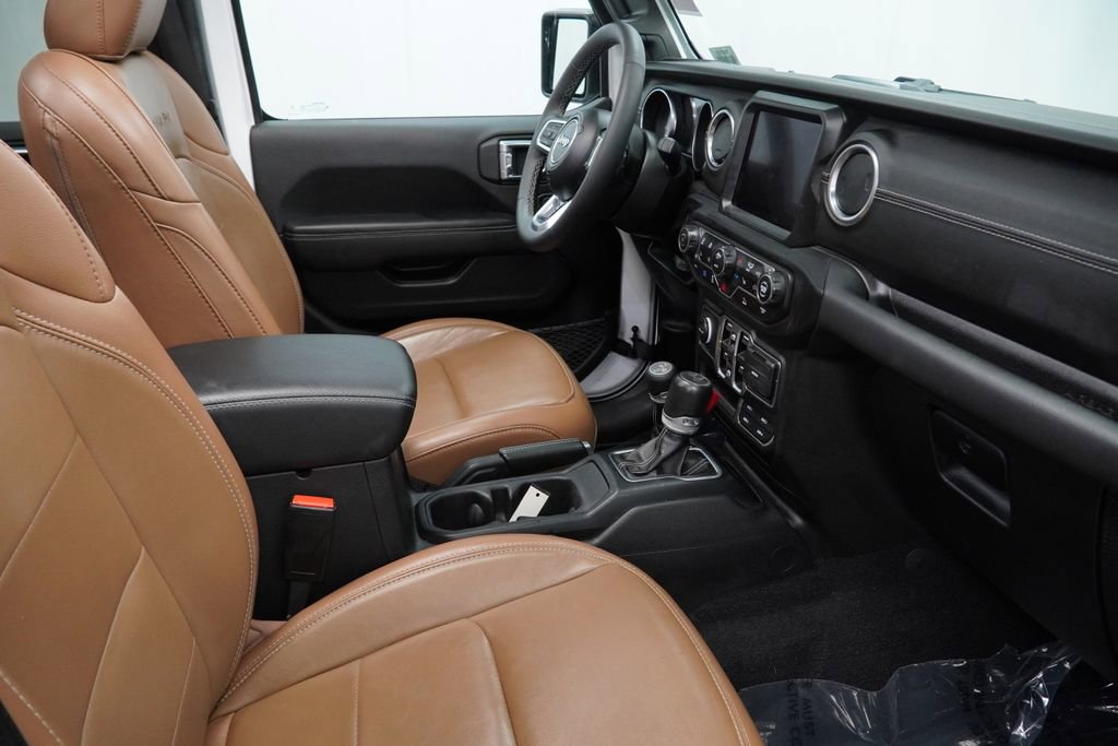 Used 2023 Jeep Wrangler Unlimited Sahara w/ Cold Weather Group AWD/4WD image 48
