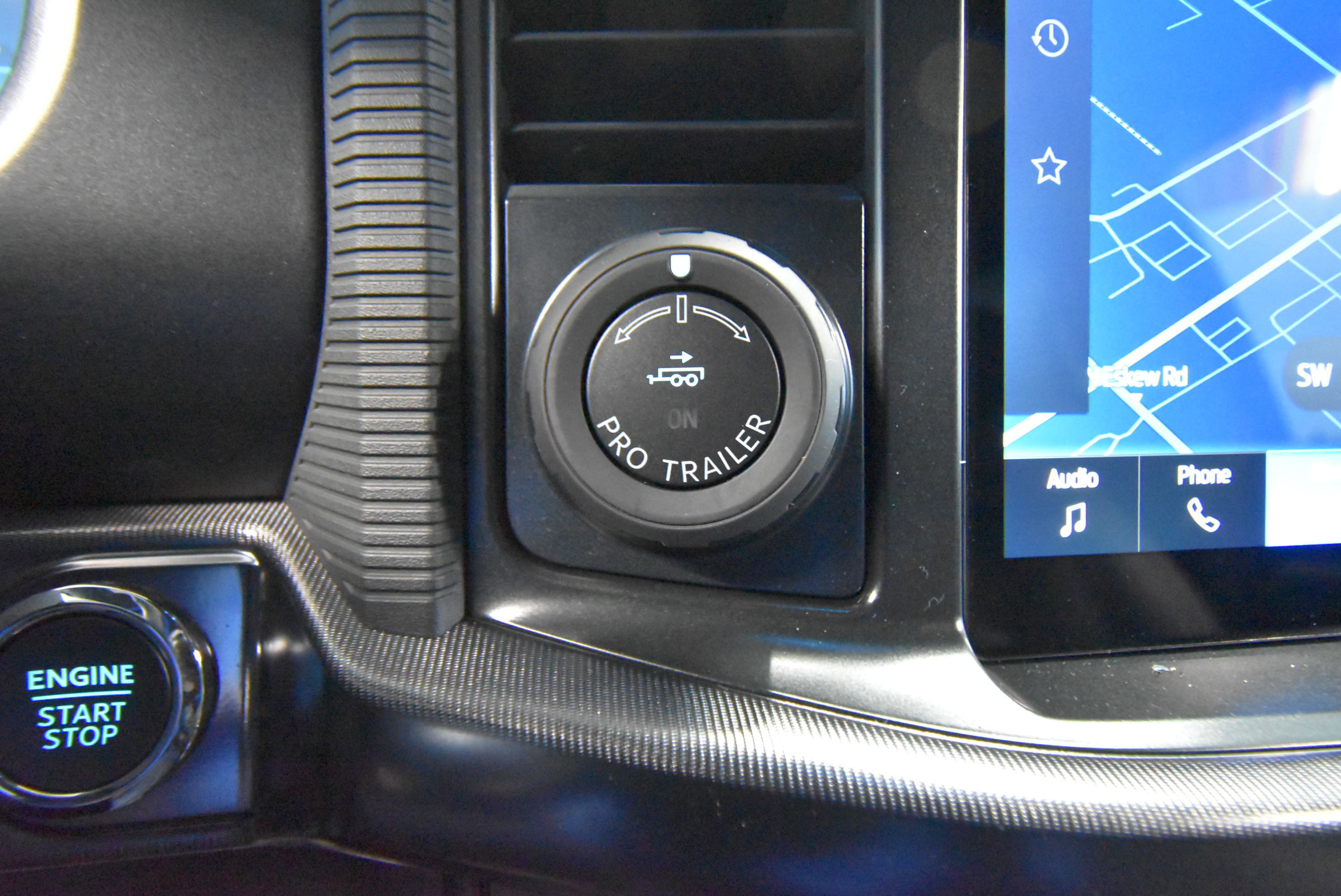 New 2025 Ford F150 Lariat w/ Equipment Group 502A High image 17