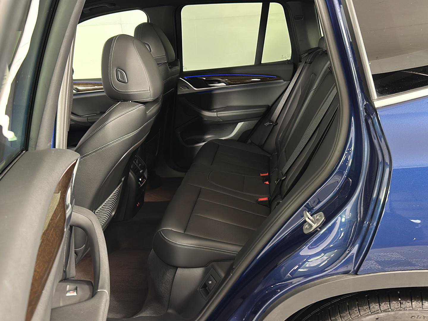 Used 2024 BMW X3 xDrive30i w/ Premium Package AWD/4WD image 21