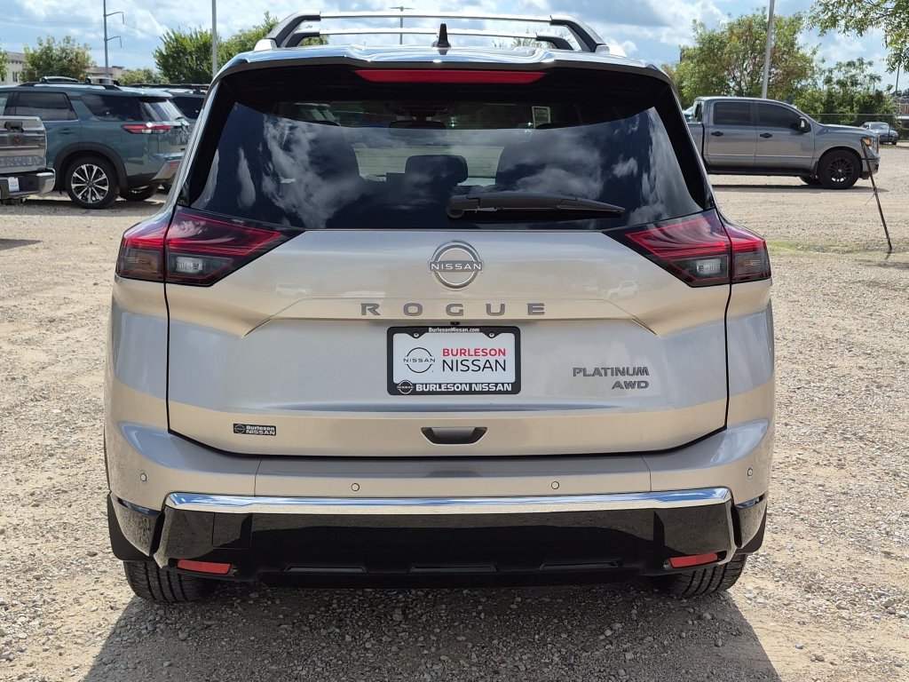 New 2026 Nissan Rogue Platinum w/ Platinum Premium Package AWD/4WD image 3