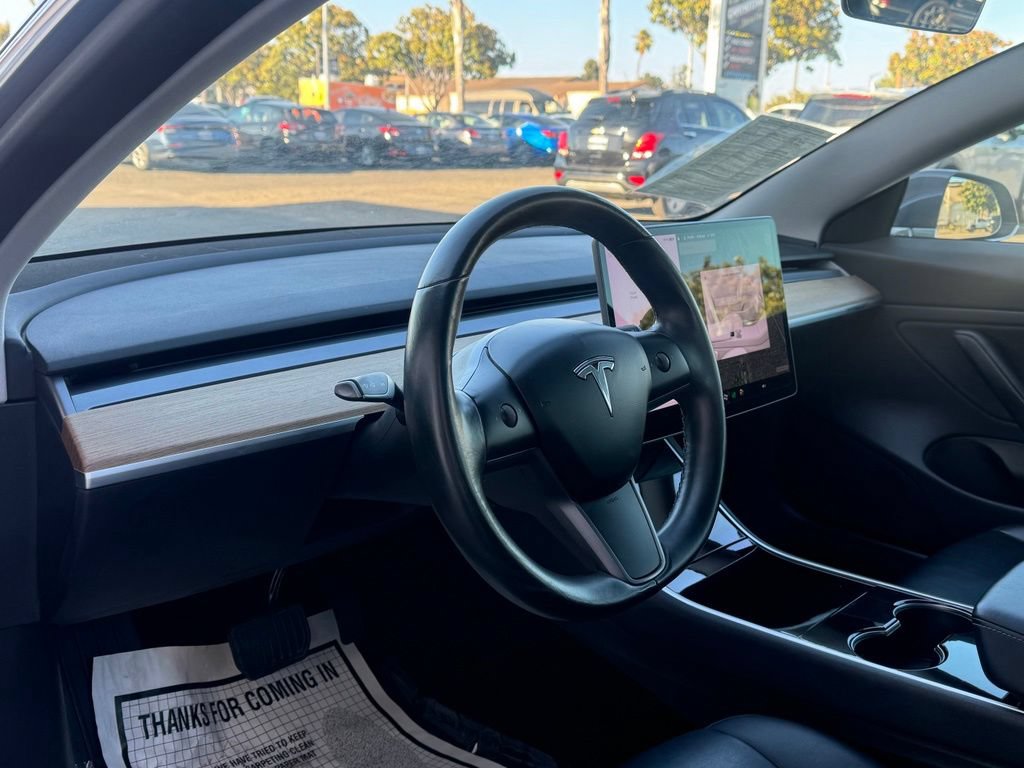 Used 2018 Tesla Model 3 Mid Range RWD image 10