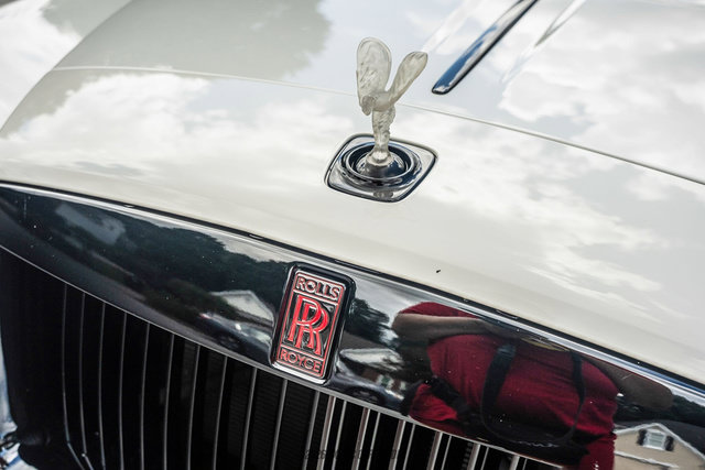 Used 2016 Rolls-Royce Dawn RWD image 94