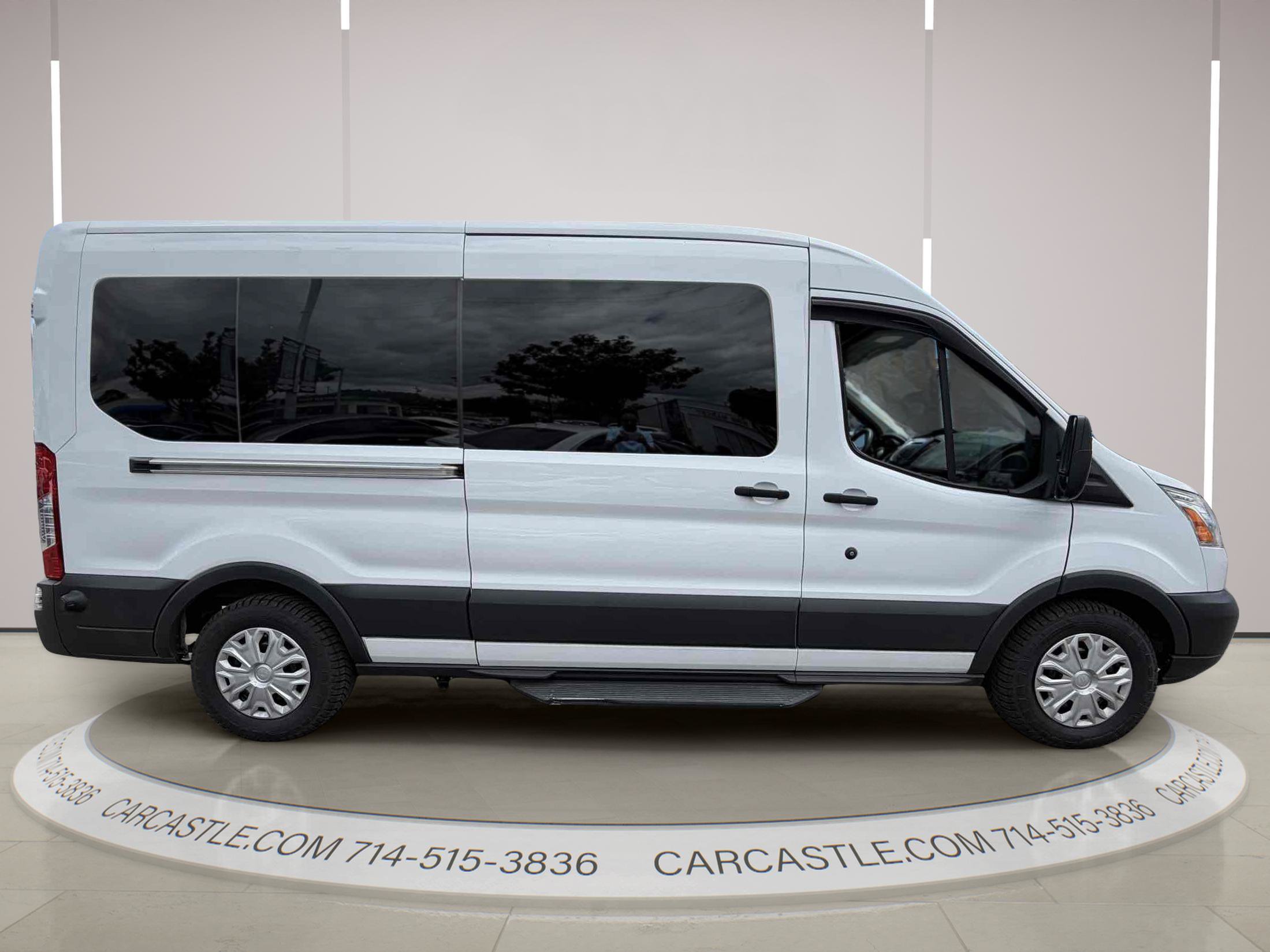 Used 2017 Ford Transit 350 XLT RWD image 8